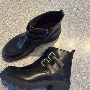 Kensie short boots size 9